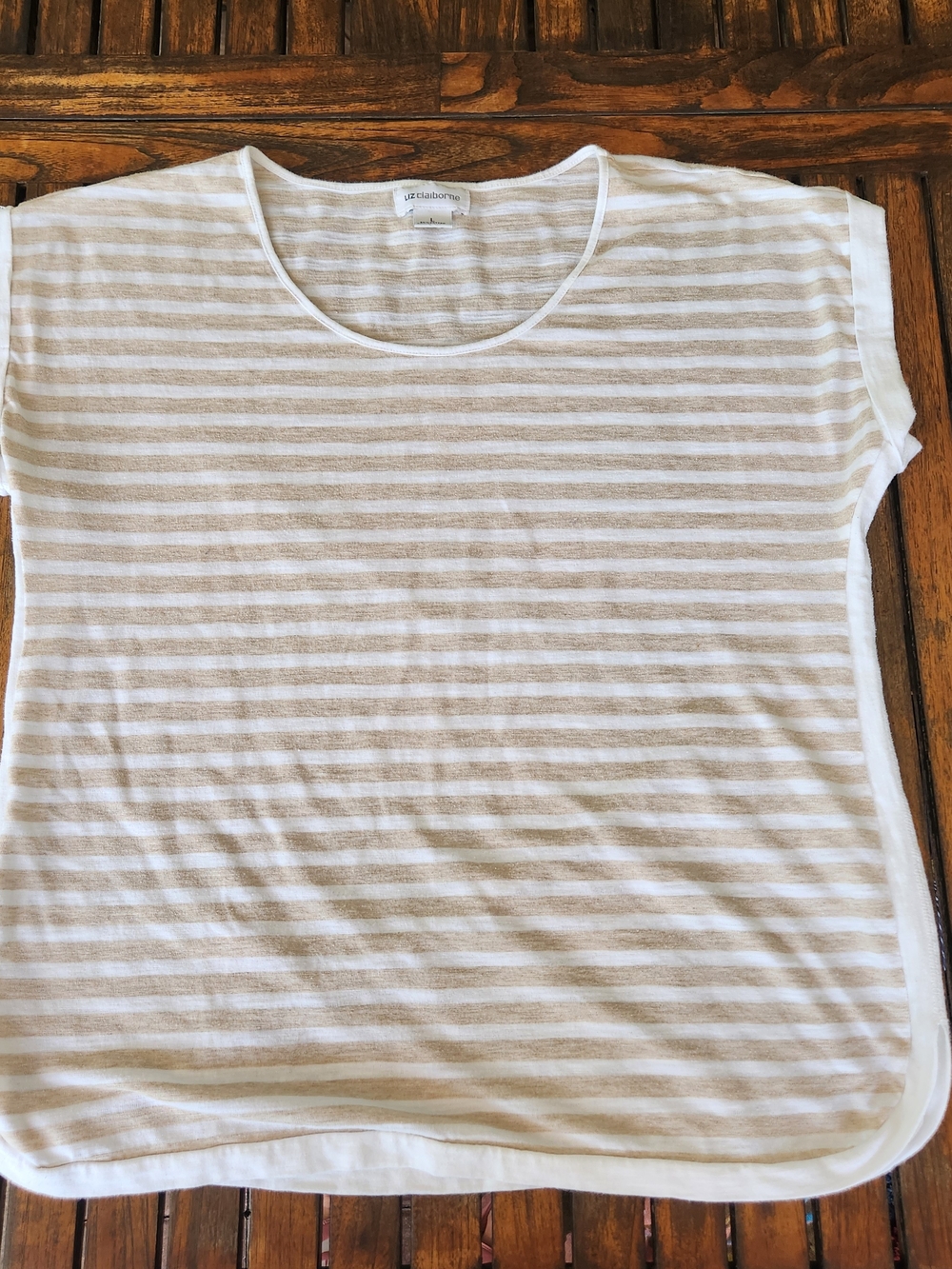 Women's Liz Claiborne Beige and White Stripe Relaxed Boxy Fit Tee Size Large